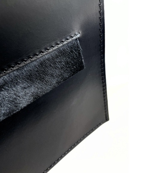 Madone - Color Nero Furred